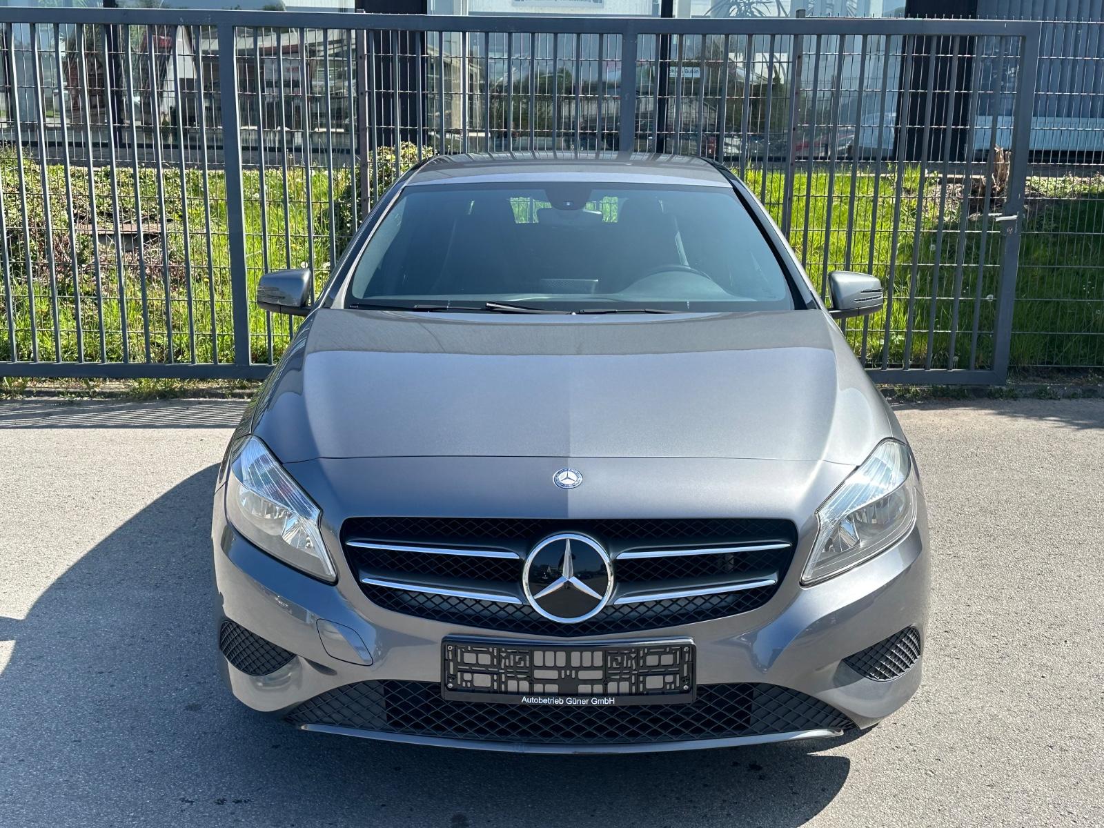 Mercedes-Benz A 180 BlueEfficiency Automatik Kamera