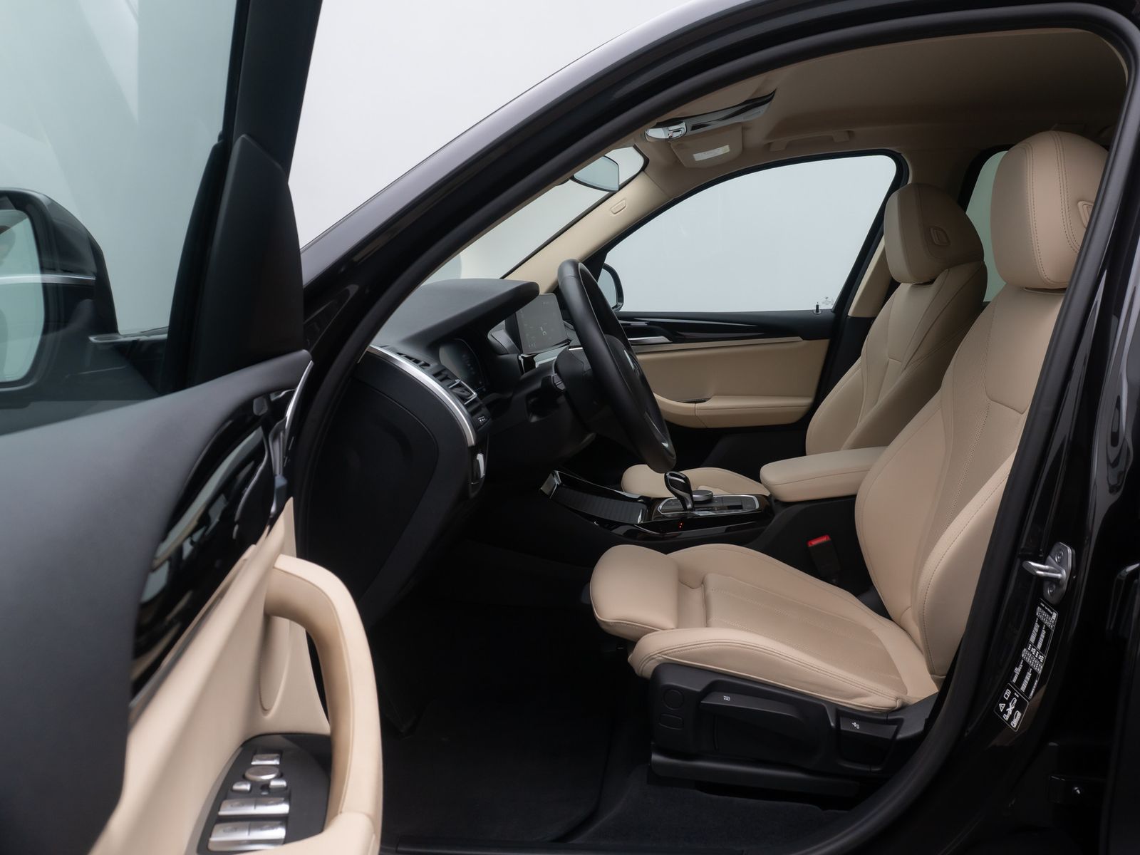 Fahrzeugabbildung BMW X3 xD30d Sport AHK DAB 360° Komfort Leder 19Zoll