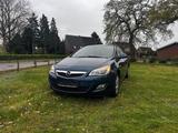 Opel Astra J 1.6  Zuverlässiger Kompaktwa... - : Kleinwagen, Zuverlässige