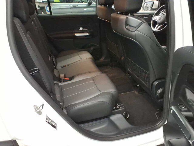 Fahrzeugabbildung Mercedes-Benz GLB 200d Progr AHK Pano MLED HighEndMBUX Busines