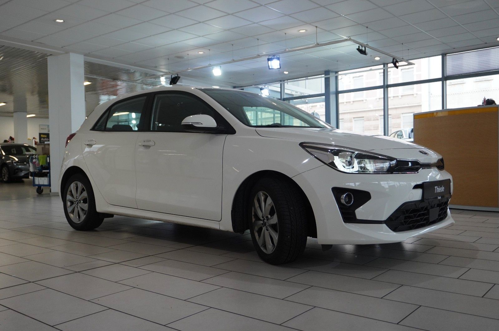 Fahrzeugabbildung Kia Rio 1.0 T-GDI SPIRIT 5-TÜR NAVI/LED/KAMERA/DAB+