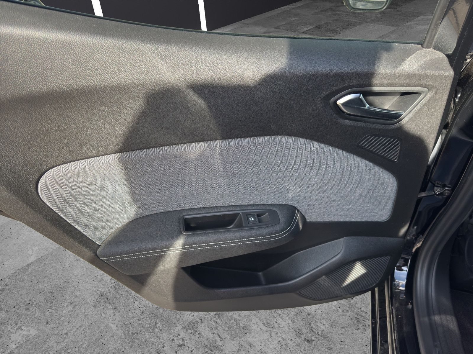 Fahrzeugabbildung Renault Clio V Lutecia Bluetooth/Navi/Ambiente/LED