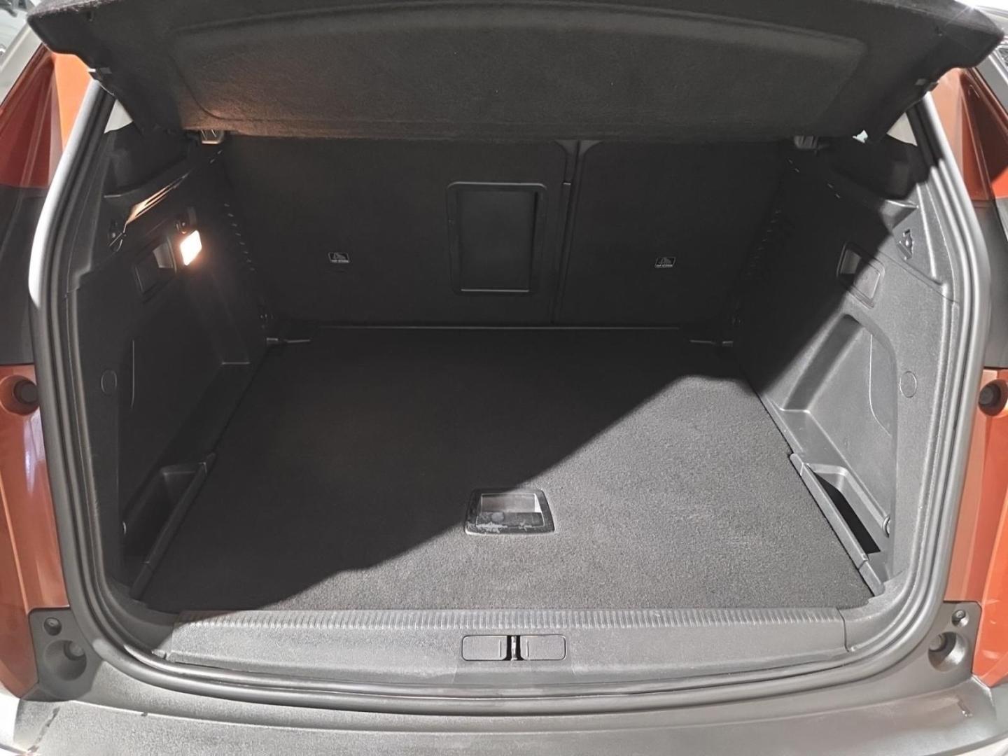 Peugeot 3008 Allure Navi Panoram Voll-LED PDCv+h+Cam Kli