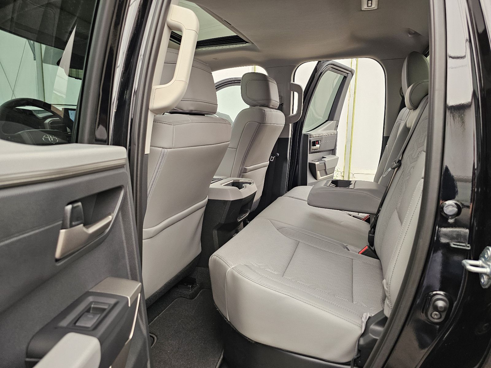 Fahrzeugabbildung Toyota Tundra Limited V6 T1: 57.000 EURO ! Stock !