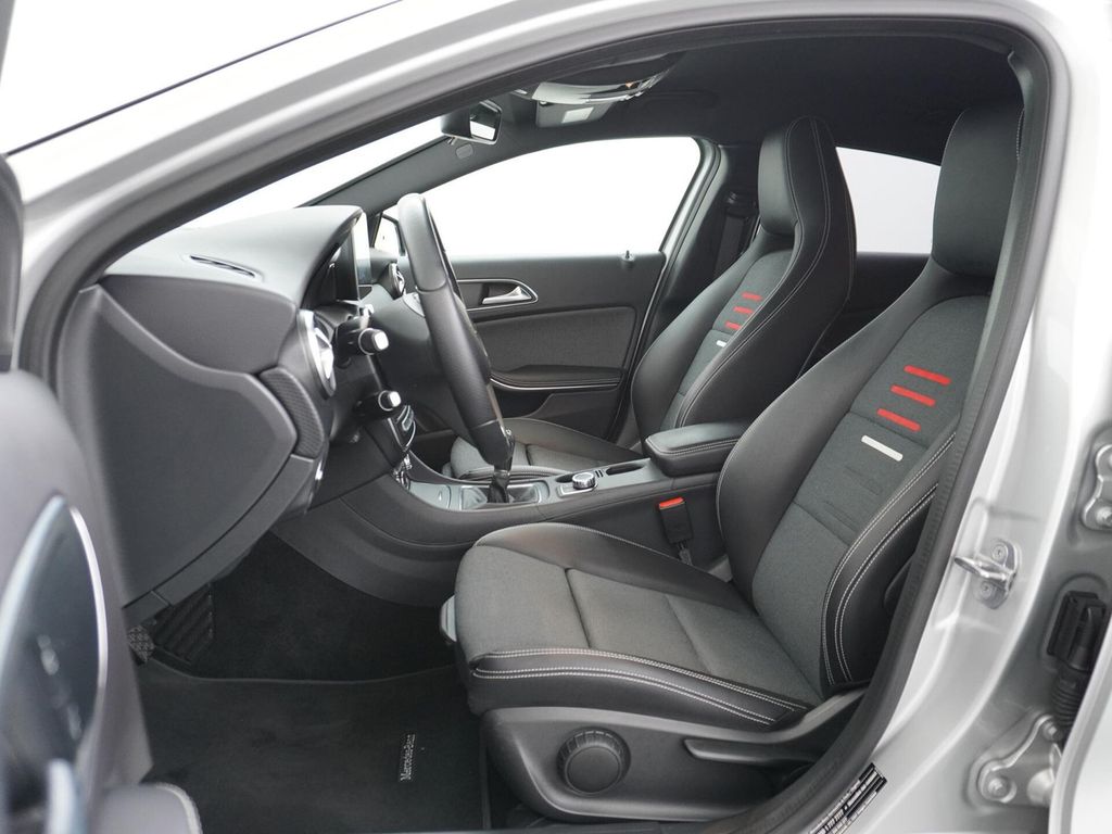 Mercedes-Benz A 160 Sport Edition AMG Styling