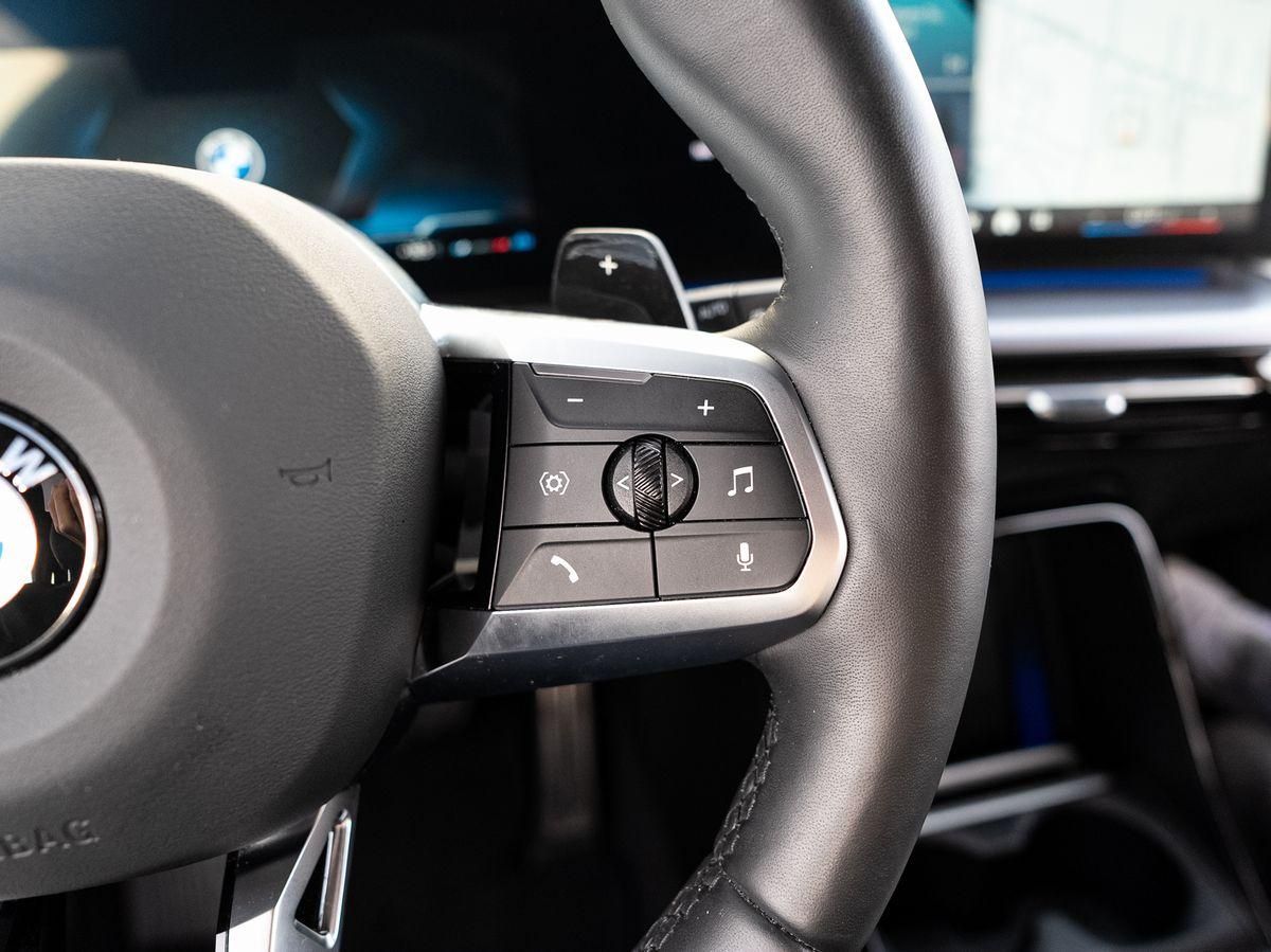 BMW 218d Active Tourer M-Sport AHK PANO ACC HuD 360° foto 24
