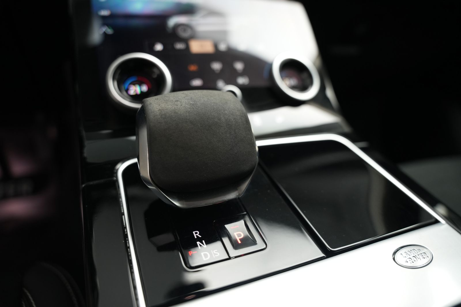 Fahrzeugabbildung Land Rover Range Rover Velar Kamera*Head-UP*Matrix*CarPlay