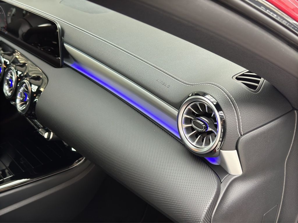 Fahrzeugabbildung Mercedes-Benz CLA 200 d Shooting Brake AMG Line*NightPaket*LED