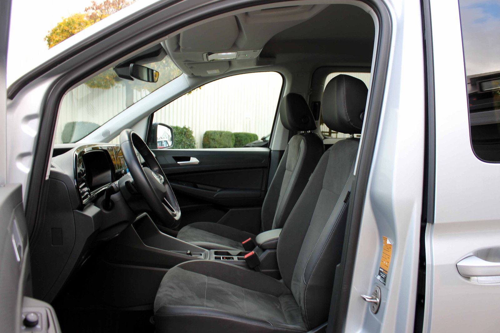 Fahrzeugabbildung Volkswagen Caddy Maxi Style Kombi 7-Stz. DSG ACC KAM AHK