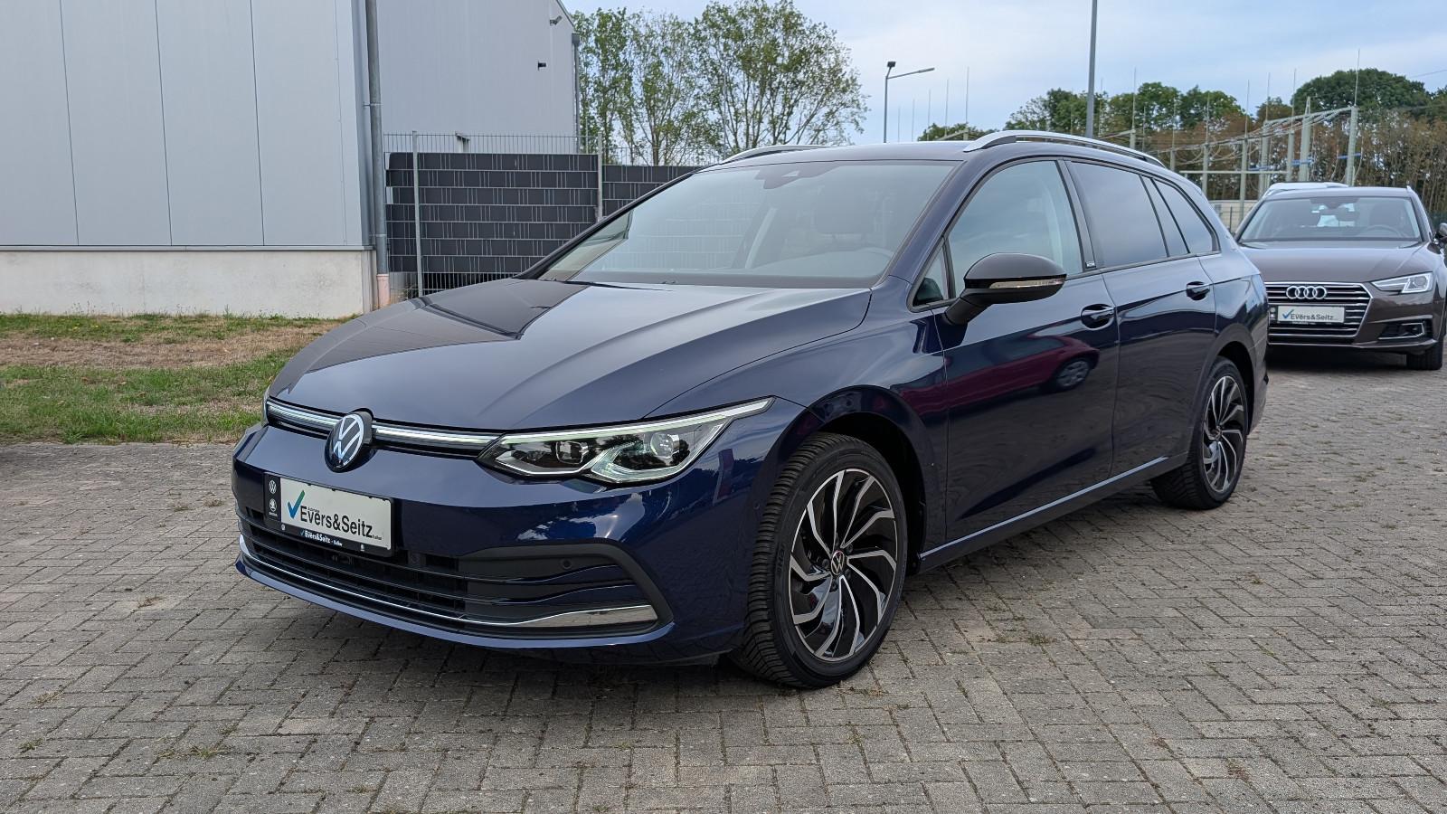 Volkswagen Golf VIII Var. Active IQ.DRIVE +
