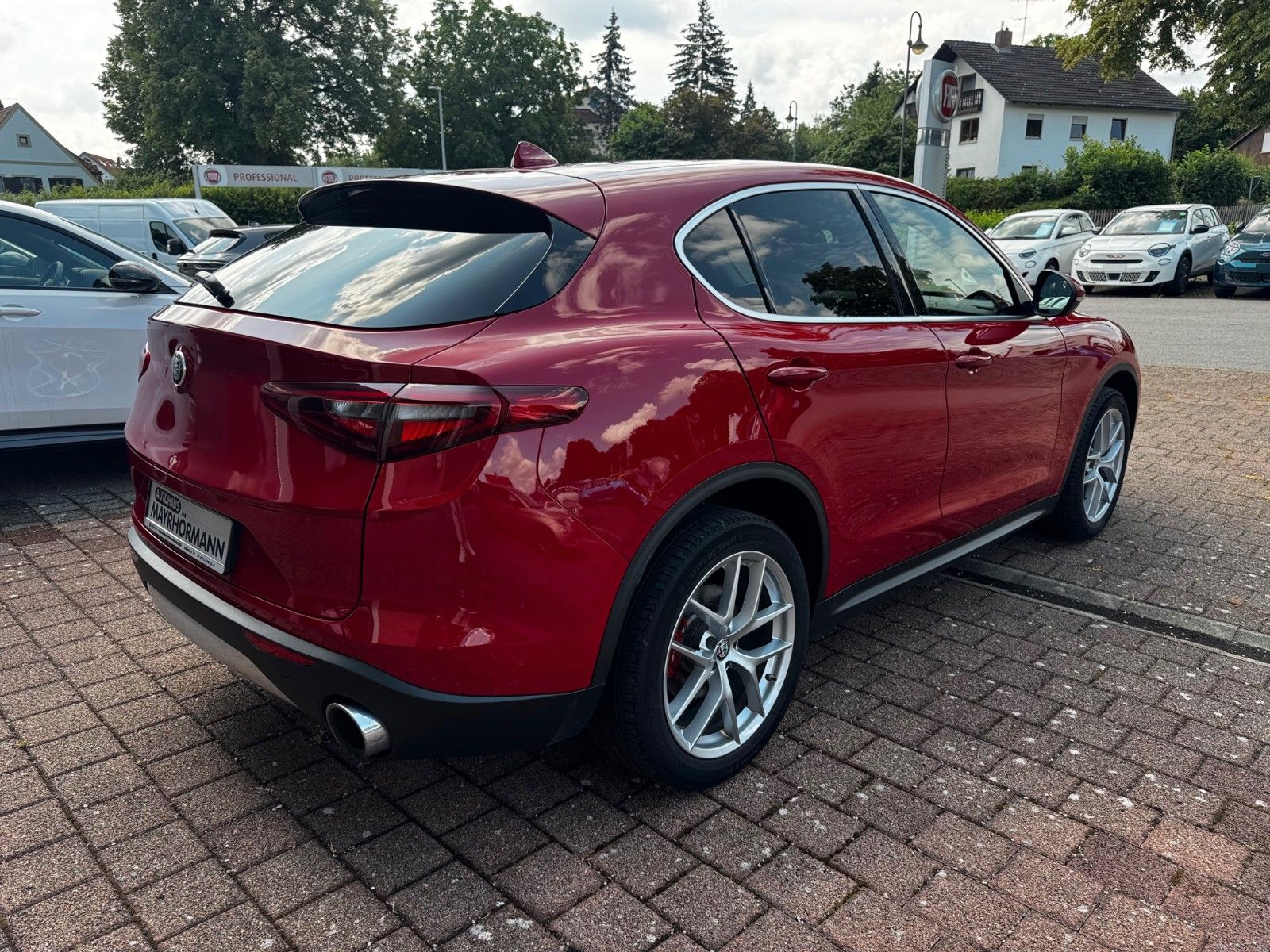 Fahrzeugabbildung Alfa Romeo Stelvio Super 280PS AT Q4 MEMORY NAVI EL. HECKKL