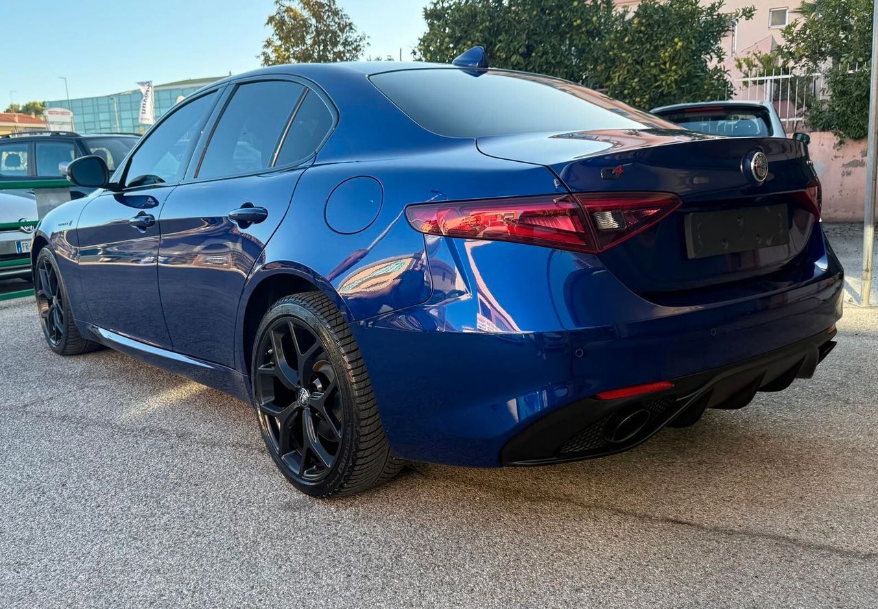 Alfa Romeo Giulia 2.0 280 CV AT8 AWD Q4 Veloce T imagem 3