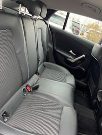 Mercedes CLA 200 Shooting Brake - 10