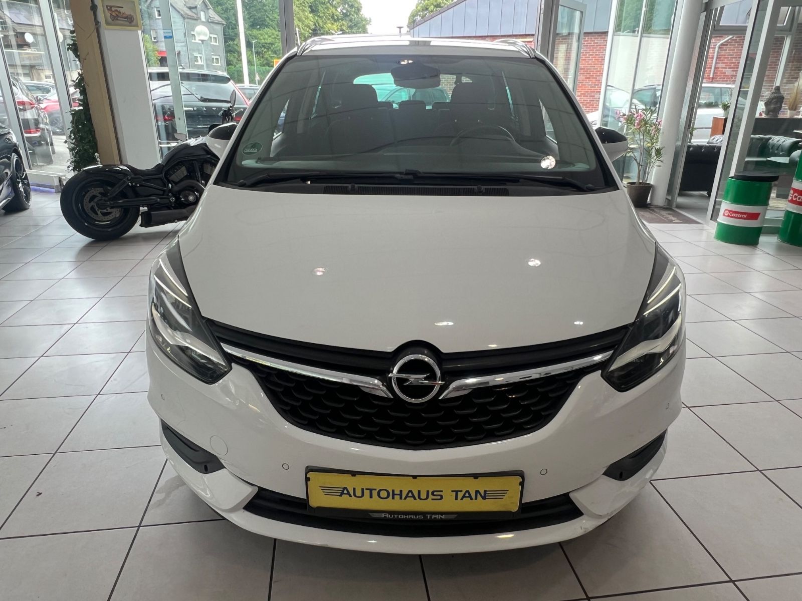 Fahrzeugabbildung Opel Zafira C Active * 7.SITZER * AUTOMATIK *