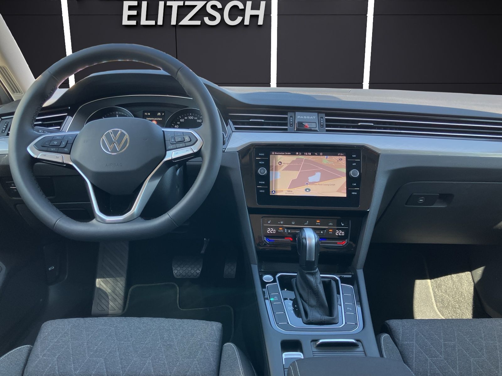 Fahrzeugabbildung Volkswagen Passat Variant TDI Business DSG LED Navi ACC RFK