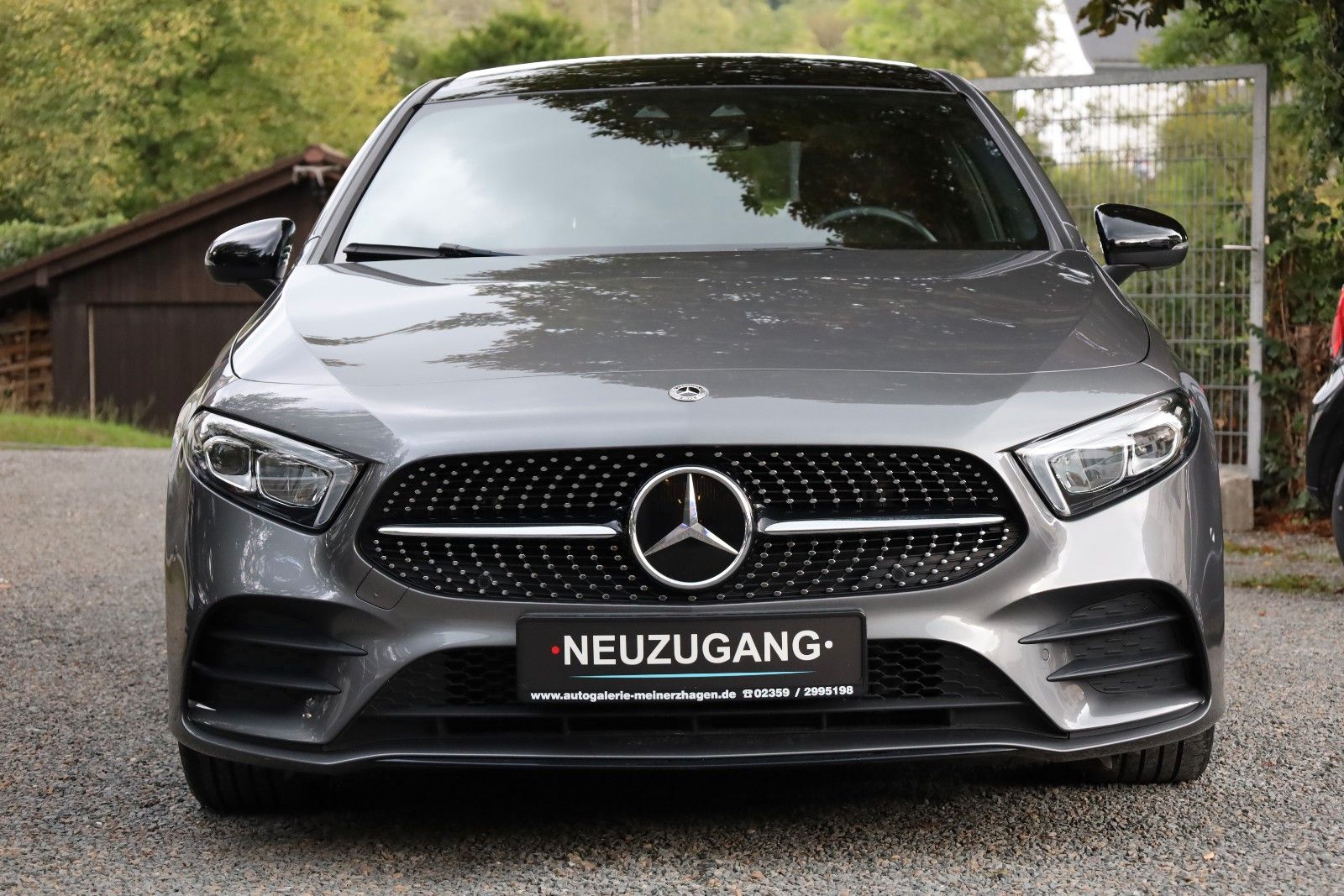 Mercedes-Benz A 200 Limousine AMG LINE PANO KEYLESS ACC 1 HAND foto 3