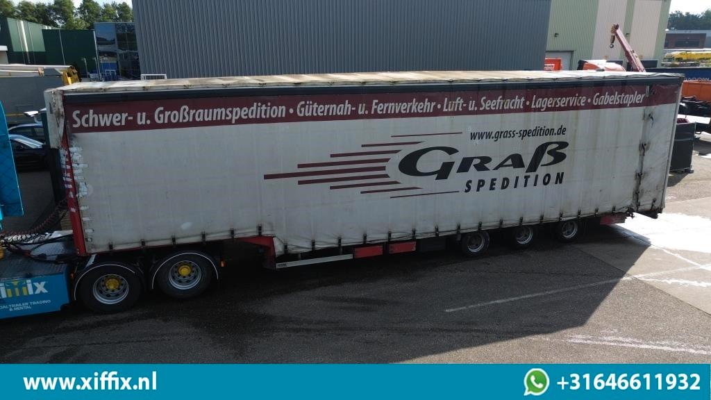 Andere Wiese, 3-achs. Semi tieflader mit Planen