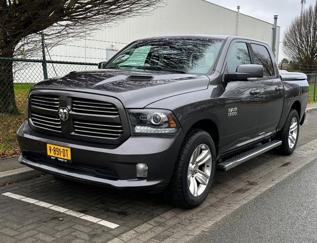 Dodge RAM Ram 1500 5.7 V8 Crew Cab 5'7