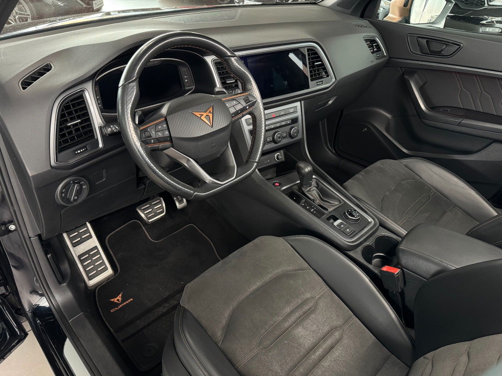 Fahrzeugabbildung CUPRA Ateca 2.0 TSI 4Drive  "CarGarantie bis 07/2029"