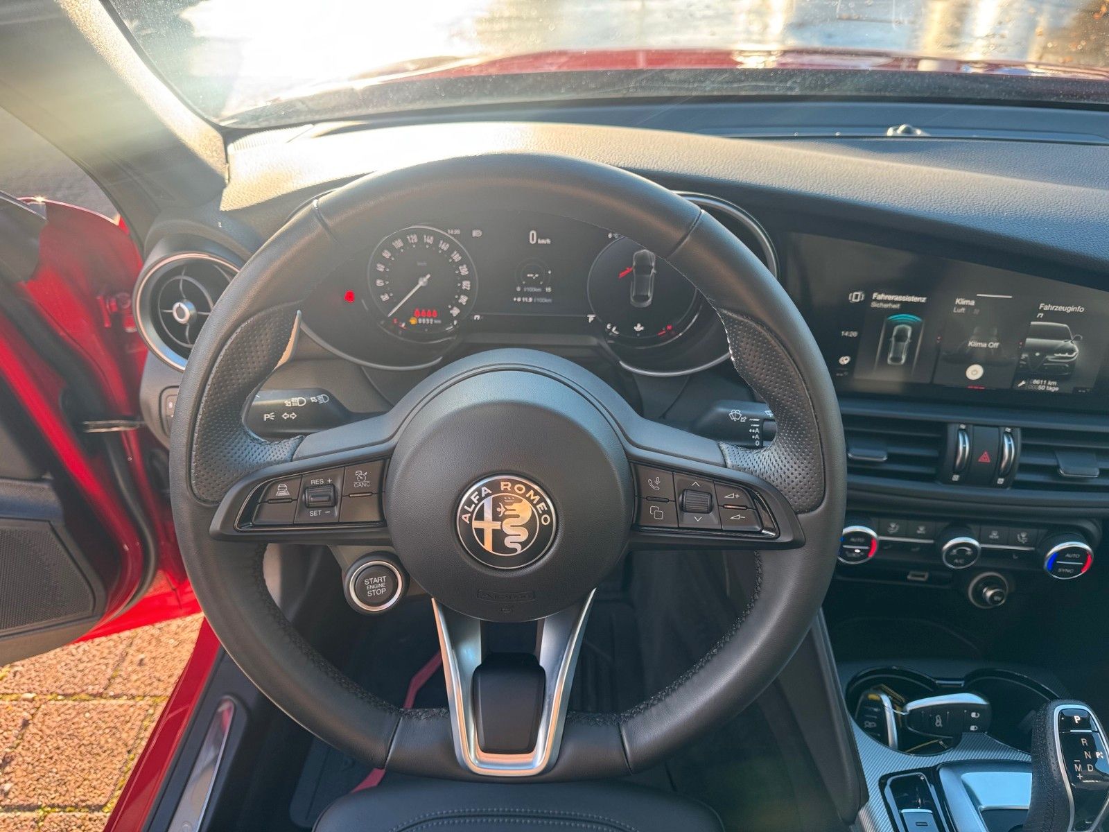 Fahrzeugabbildung Alfa Romeo Giulia Veloce 2.0 280PS Q4 Navi Kamera Memory