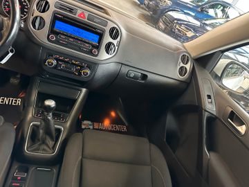 Volkswagen Tiguan Team 4Motion *2. Hand*Klima*SHZ*AHK*PDC*