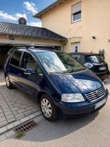 Volkswagen Sharan 1.9 TDI *AHK*scheckheft*... - Volkswagen Sharan mit Diesel-Antrieb: Kleinbus, 1.9