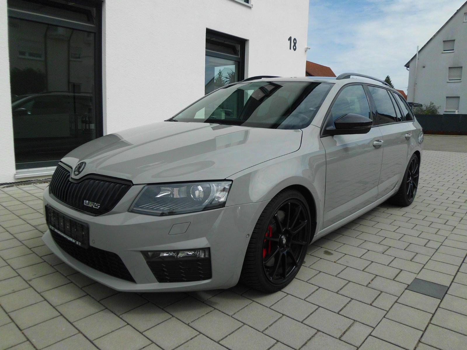 Skoda Octavia Combi RS 2.0 220ch - 2 ème main - Carnet entretien - Pneus été - Régulateur de vitesse - Navi