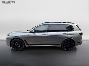 BMW X7 - 7