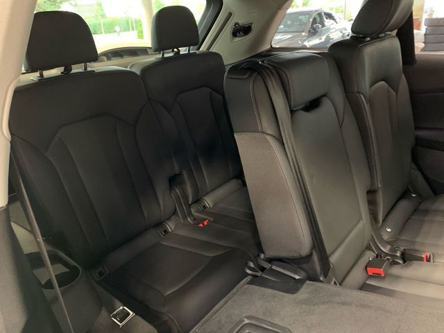 Q7 50 TDI quattro MATRIX LED+PANO+DCP+AHK+7SIITZ