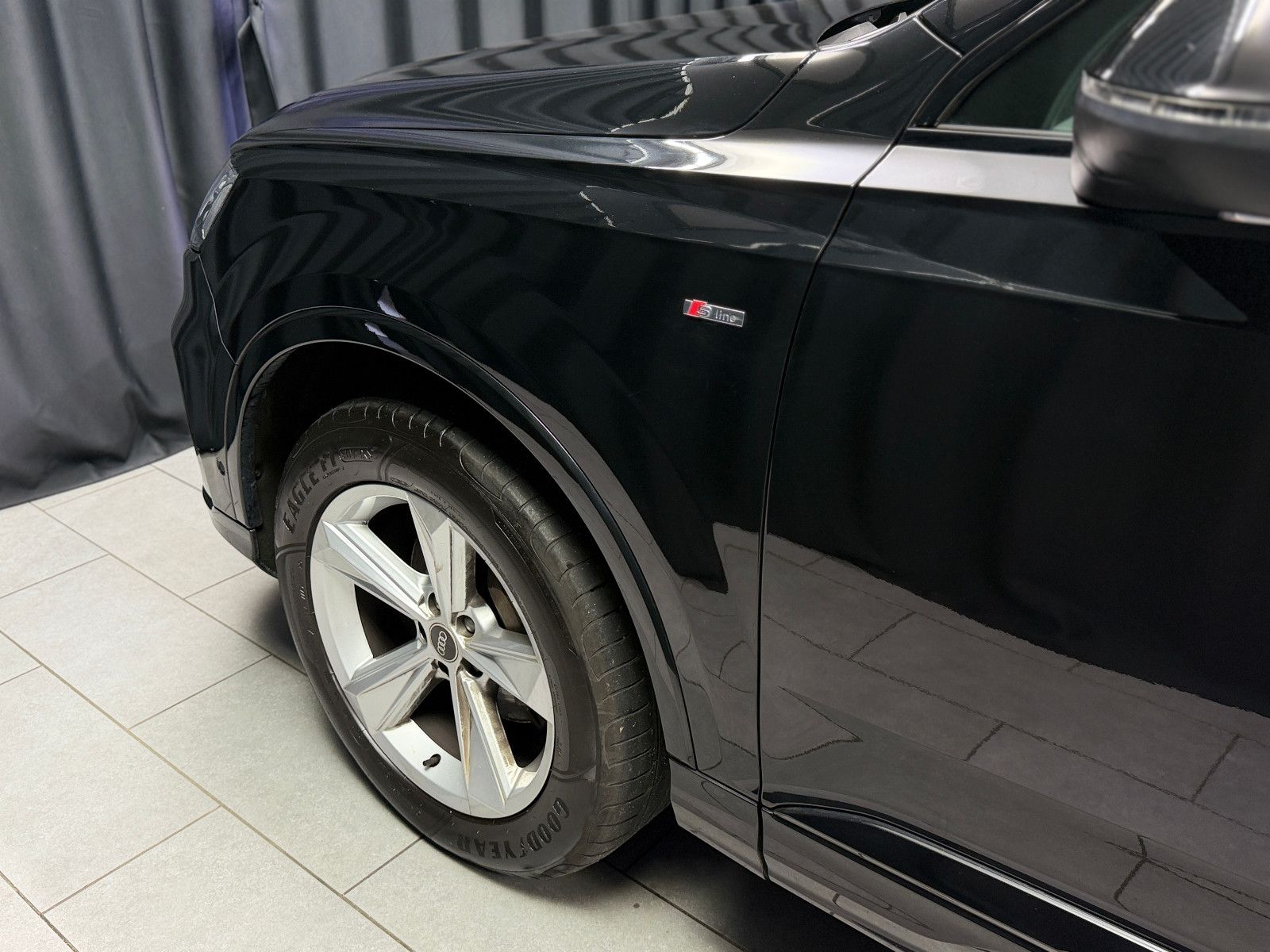 Fahrzeugabbildung Audi Q7 45 TDI quattro S line|PANO|KAMERA