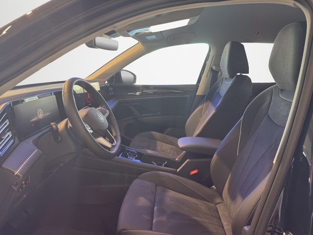 Fahrzeugabbildung Volkswagen Tiguan Elegance 1.5 eTSI 110 kW *AHK*
