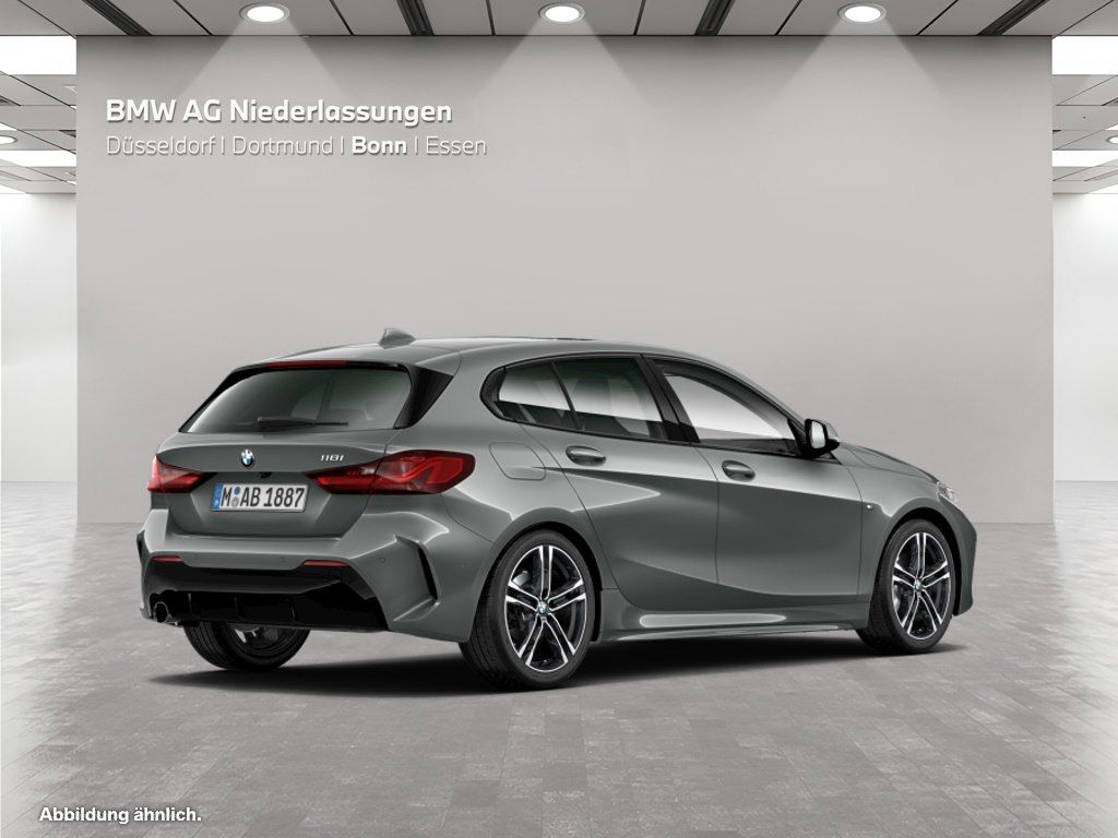 BMW 1 Series 2023