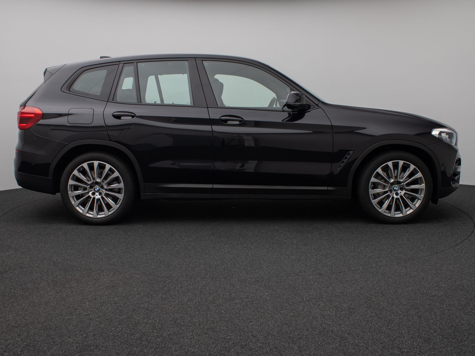 Fahrzeugabbildung BMW X3 xD30i Panorama Kamera DAB HiFi Komfort 20Zoll