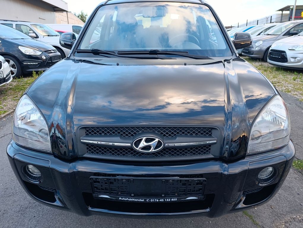 Hyundai Tucson Tucson 2.0 GLS*TÜV NEU*KLIMA*AHK*NUR 145TKM*ALUF