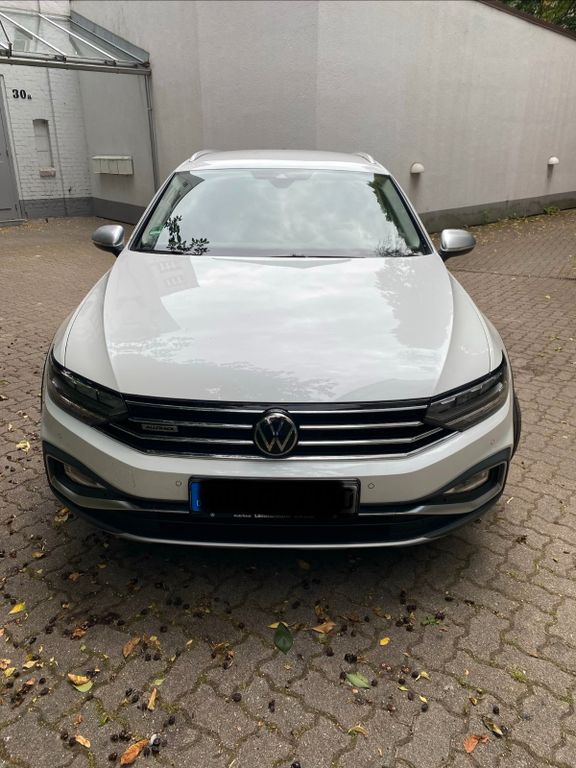 Image of Volkswagen Passat Alltrack