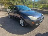 Ford Focus 1.8 TDDi cat SW Ambiente - Ford Focus aus 2001 mit Diesel-Antrieb