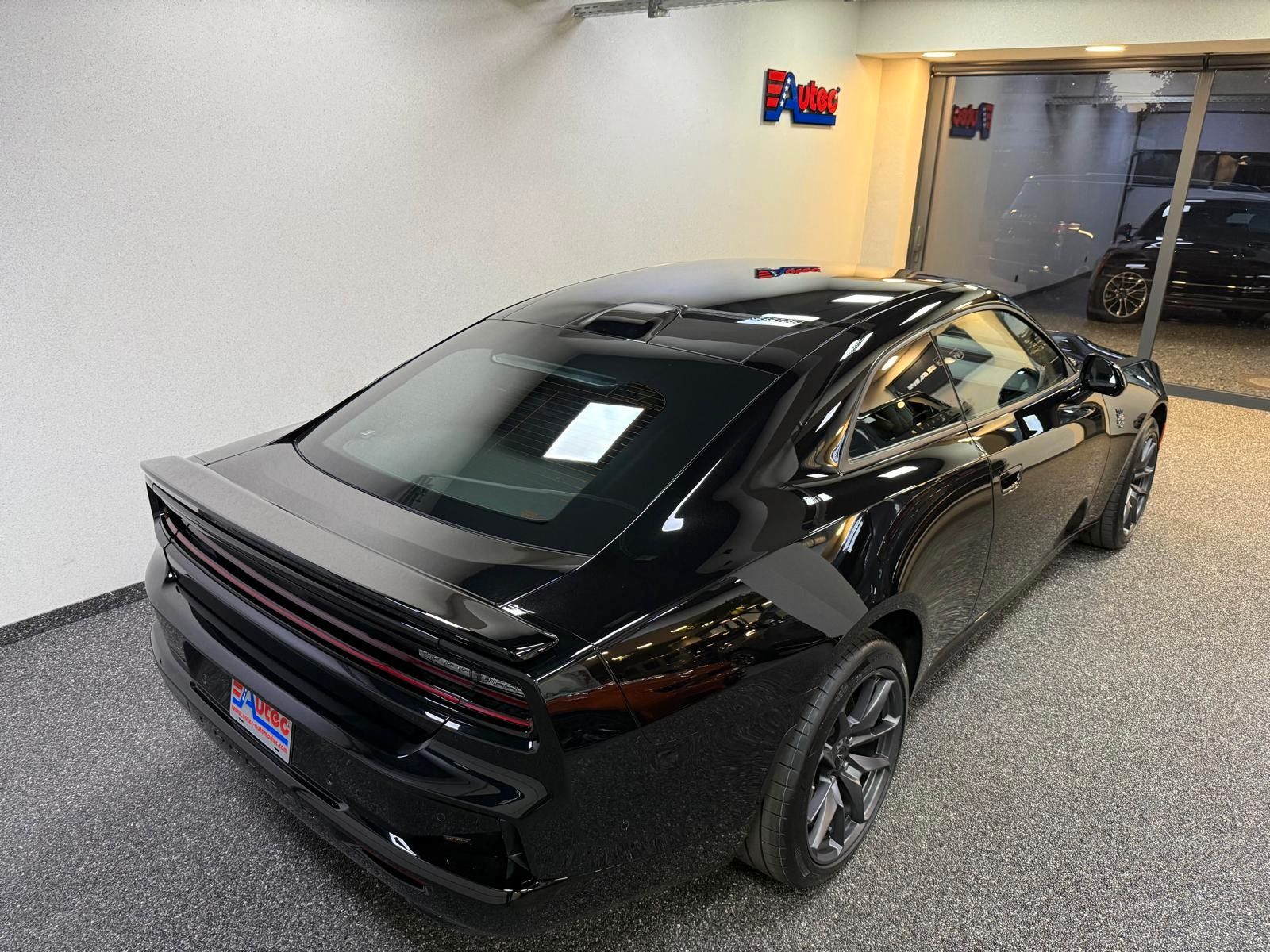 Fahrzeugabbildung Dodge CHARGER 4DR -LAUNCH EDITION-SIXPACK-CARBON-AWD