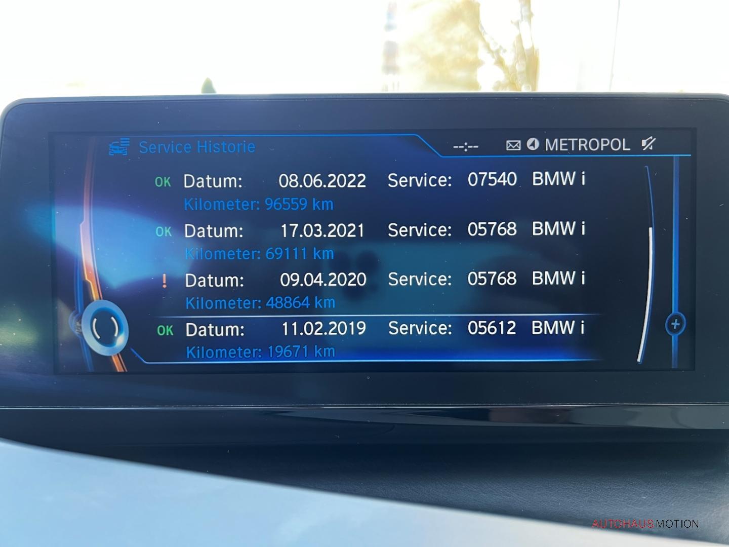 BMW i8 Coupe LED HUD SHZ LEDER KOLLISIONWARNER