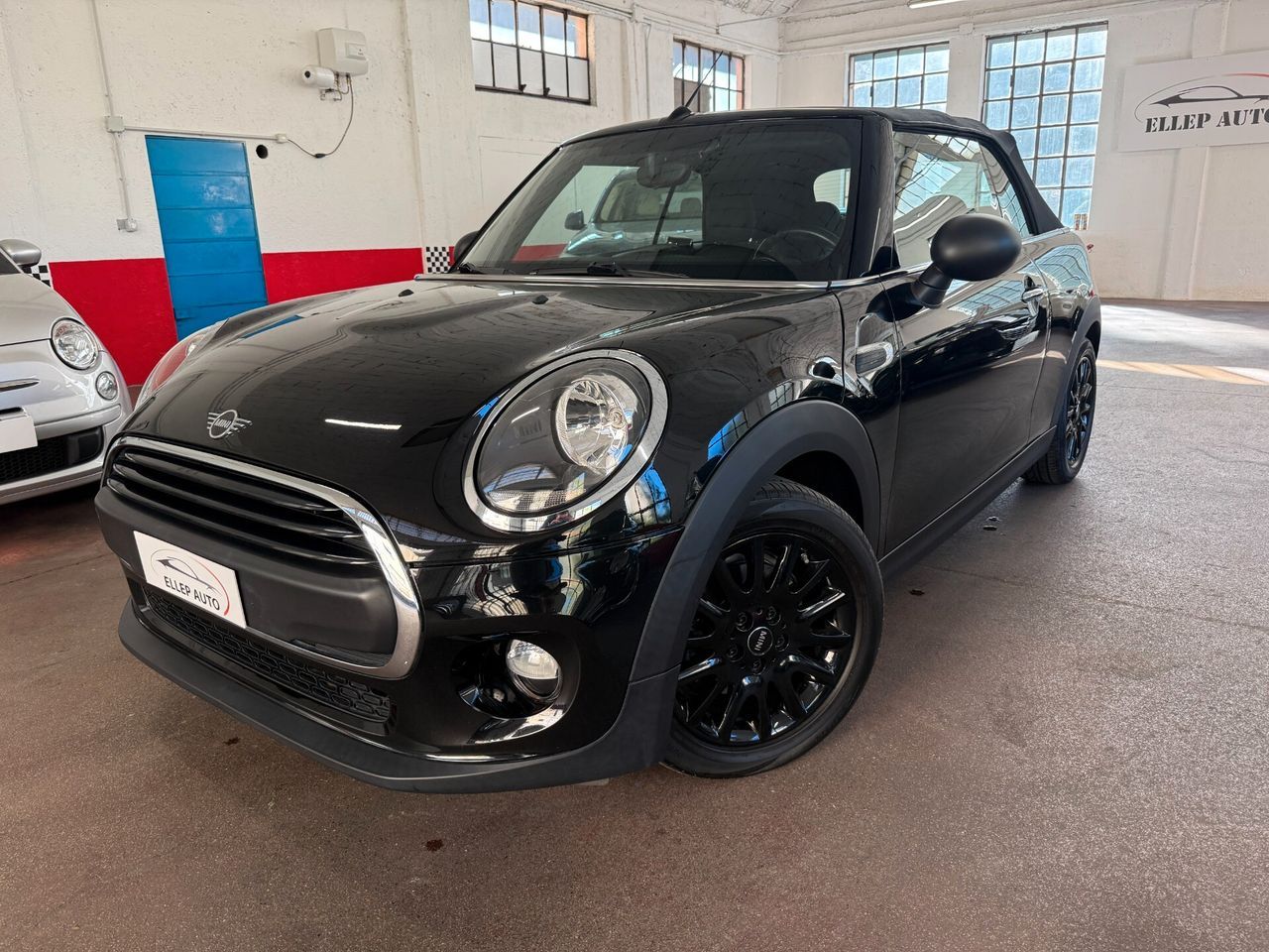 MINI Mini One Cabrio 1.5 - SERVICE MINI imagem 3