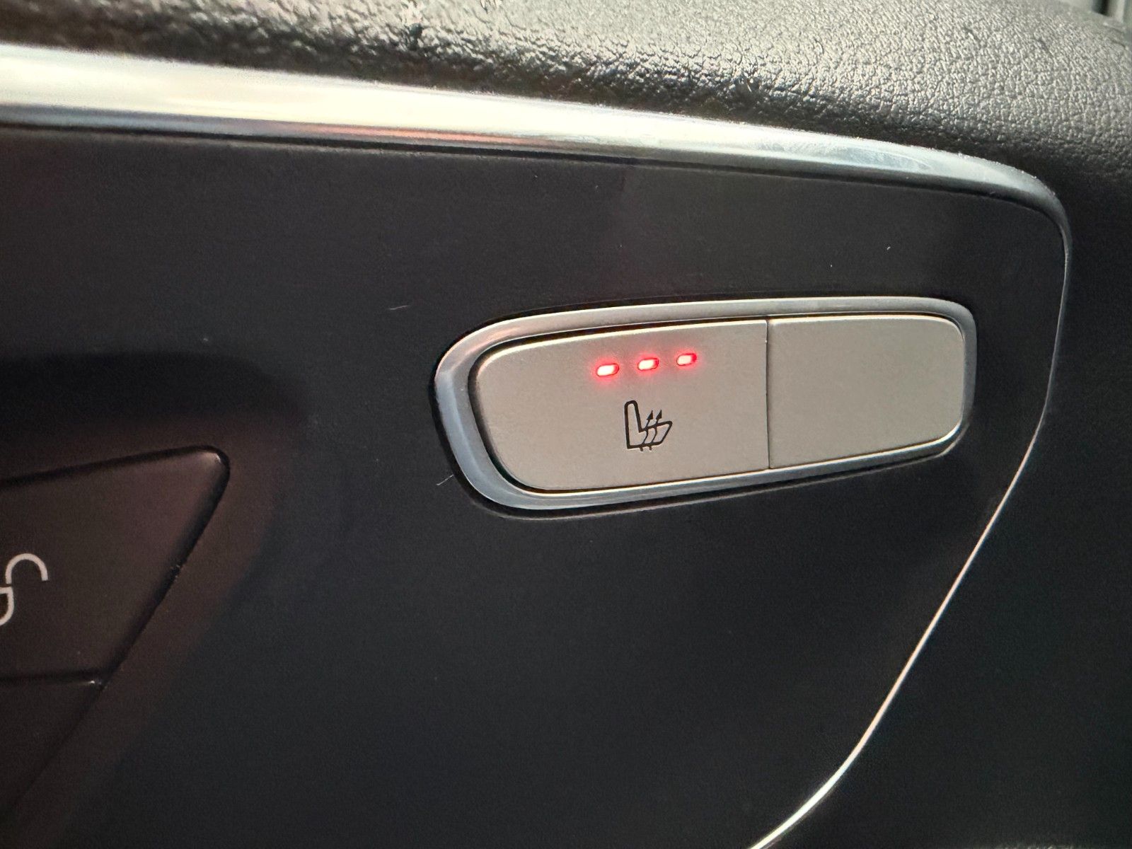 Fahrzeugabbildung Mercedes-Benz Vito 116 CDI Tourer 9G Laderampe Stdheiz LED