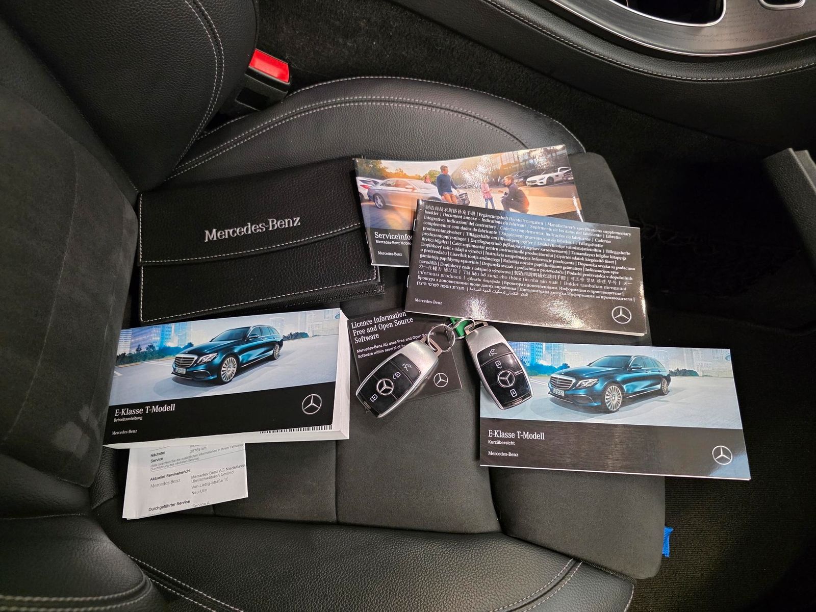 Fahrzeugabbildung Mercedes-Benz E 300 T Automatik AMG Line/20"Alu/Ahk