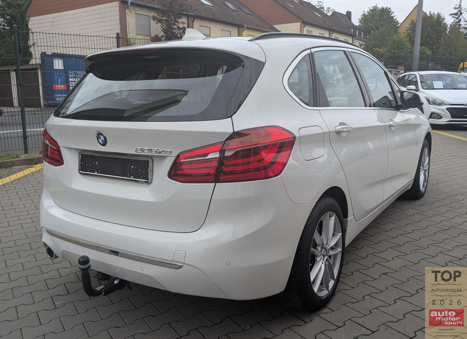 BMW 225xe Active Tourer Luxury-Line*ACC*AHK*PANO*HUD