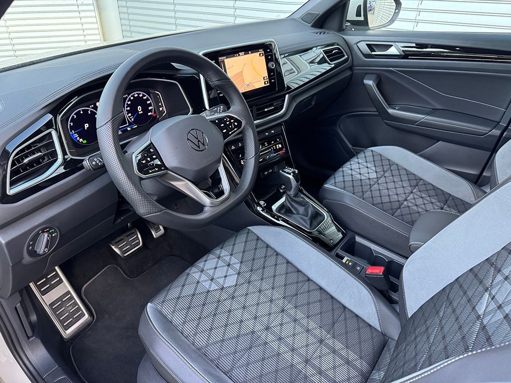 T-Roc 1.5 TSI DSG R-LINE *AHK*NAVI*KEYLESS*