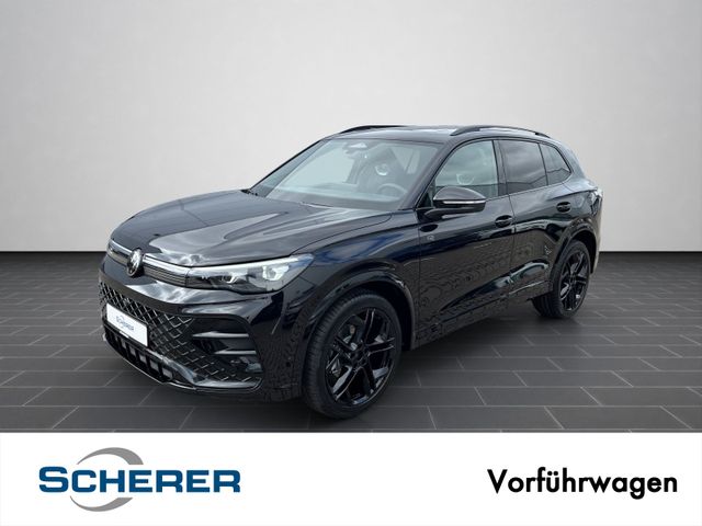 Volkswagen Tiguan R-Line 1.5 eTSI 150 PS DSG / Pano / AHK /