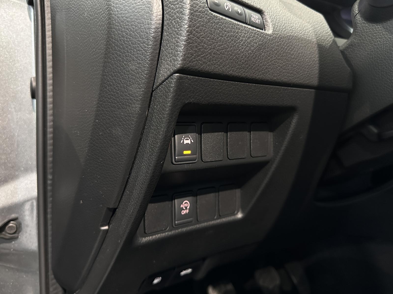 Nissan Qashqai *PANO, SPURHALTE, TOTWINKEL, 360GR.*
