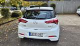 Hyundai i20 1.4 YES! Silver - Hyundai Gebrauchtwagen in Karlsruhe