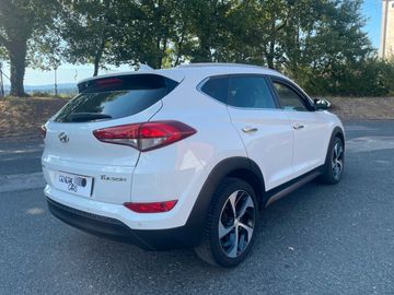 Hyundai TUCSON - 8