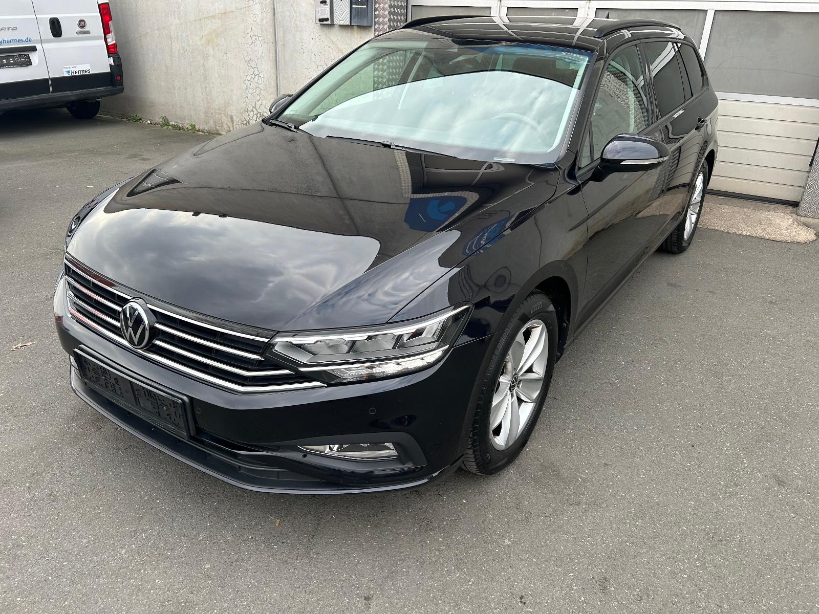 Volkswagen Passat Variant 2.0 TDI DSG*1.HAND*CarPlay*CAM*