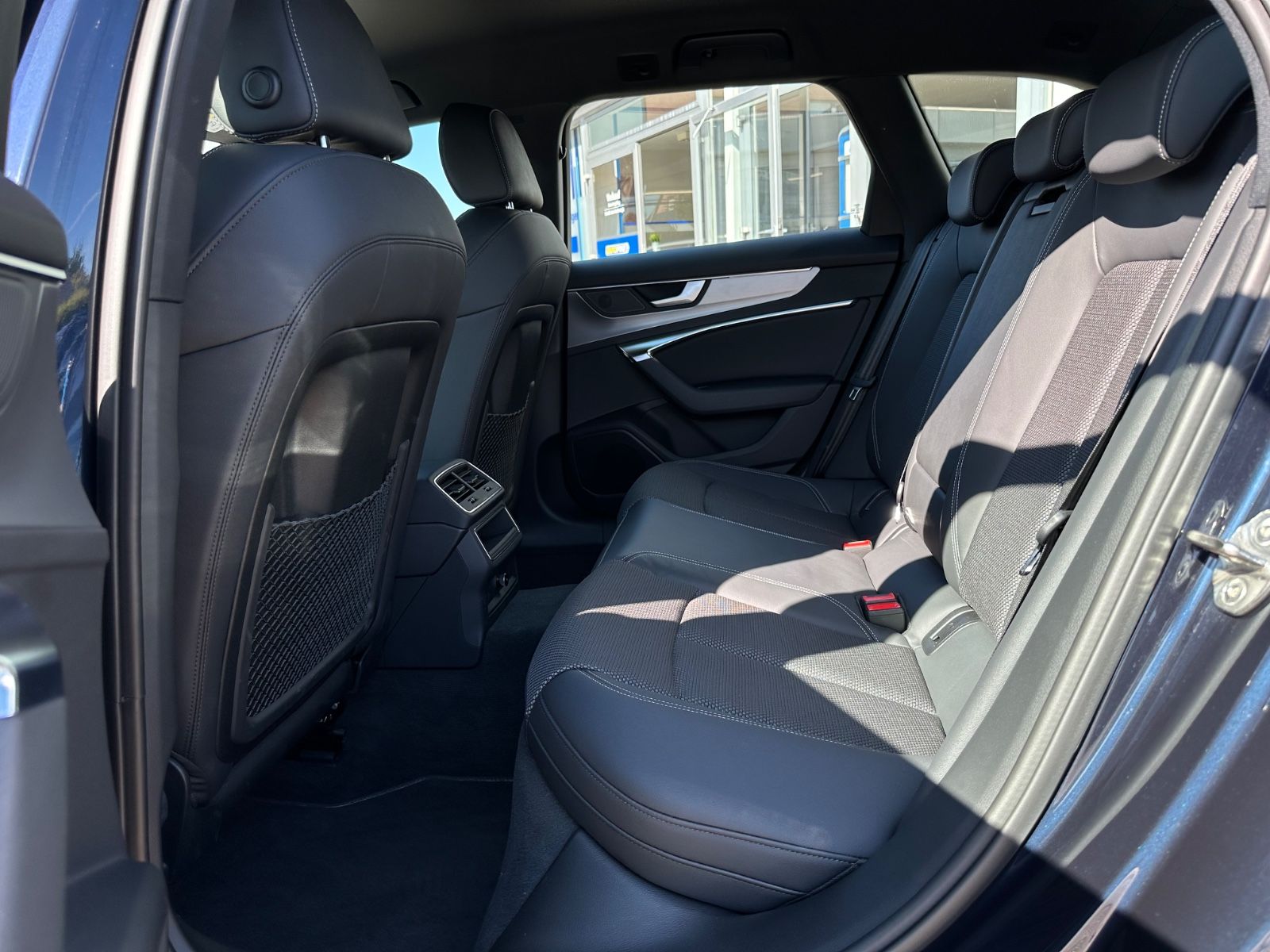 Fahrzeugabbildung Audi A6 Avant 40 TDI S line S Tronic ACC/Matrix/Navi