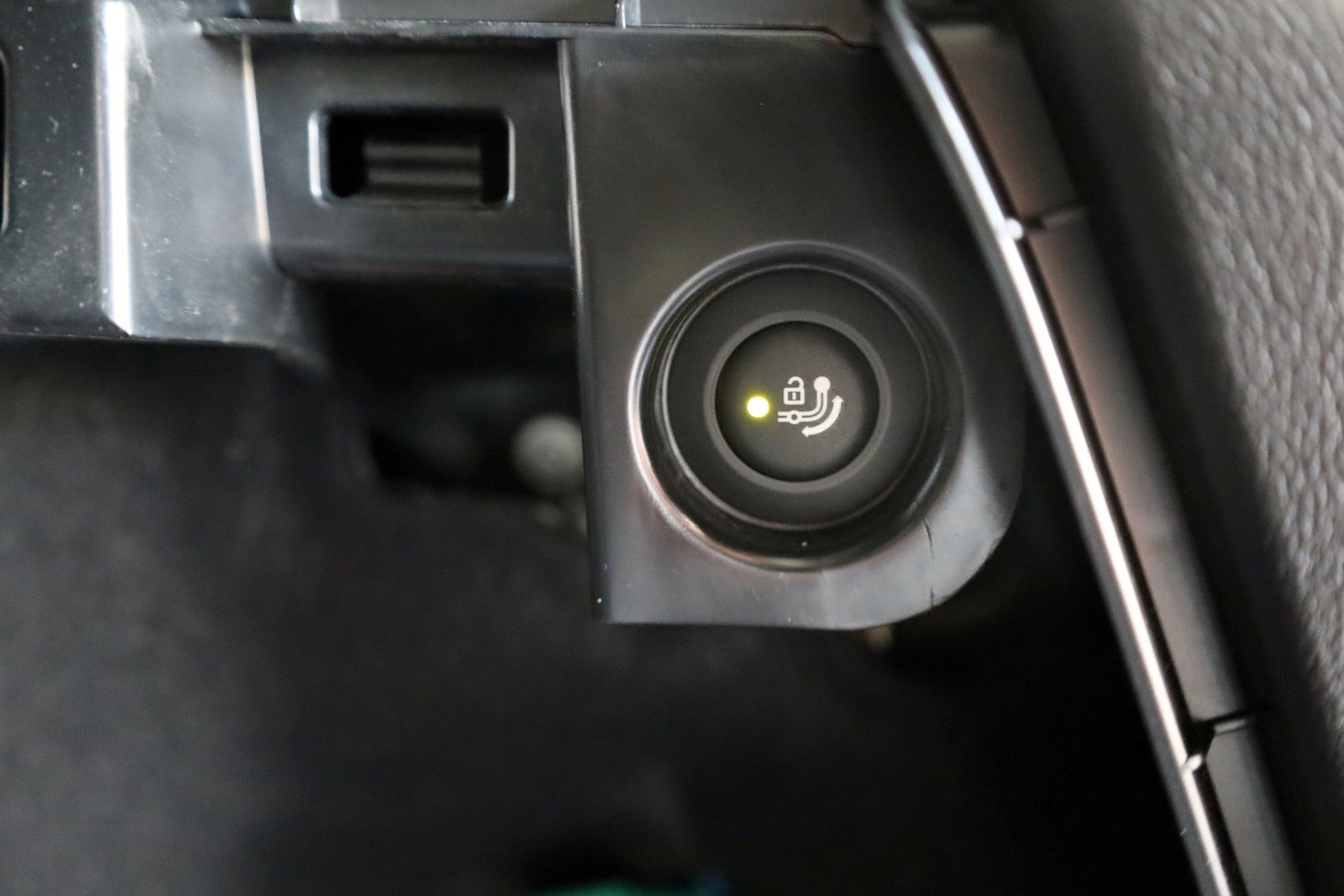 Fahrzeugabbildung BMW iX3 Inspiring+M Sport,Leder,Navi,LED,SH,Panorama